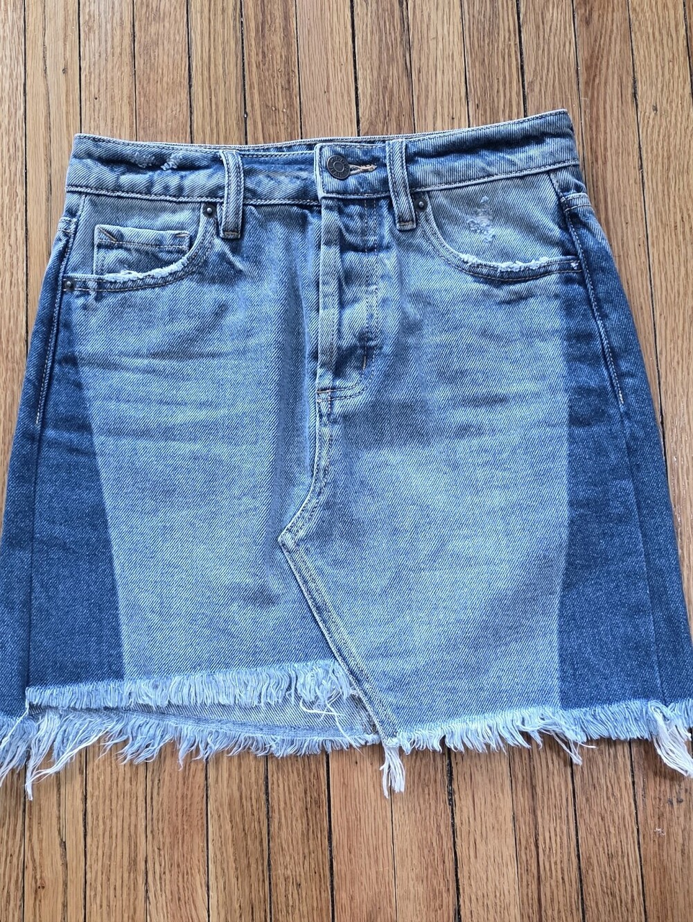 Two-Tone Light Blue Denim Mini Skirt with Frayed Hem HIDDEN XS
